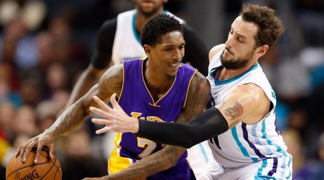 在关键阶段 在关键阶段