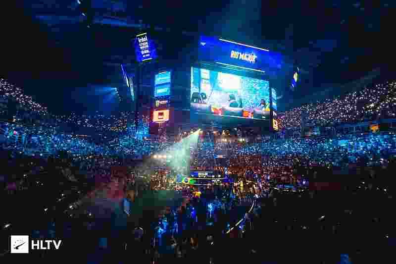 了一名后备 了一名后备