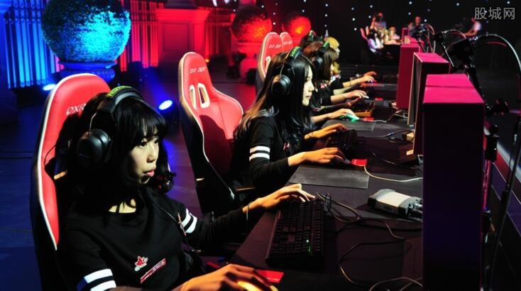 接逐出场外 接逐出场外