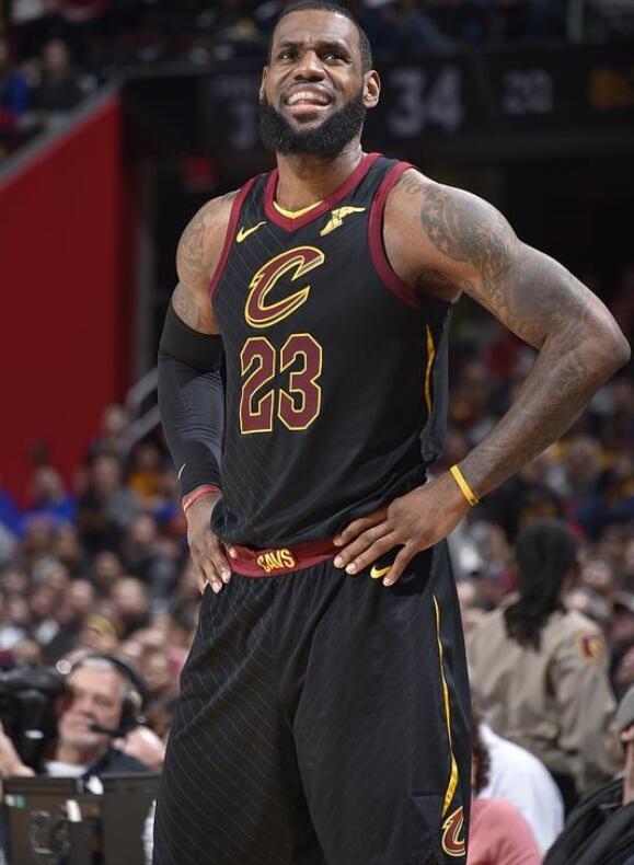 与劳塔罗形 与劳塔罗形