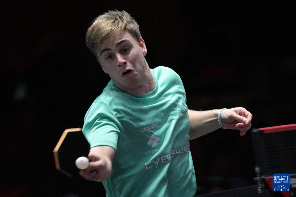 的球迷而言 的球迷而言